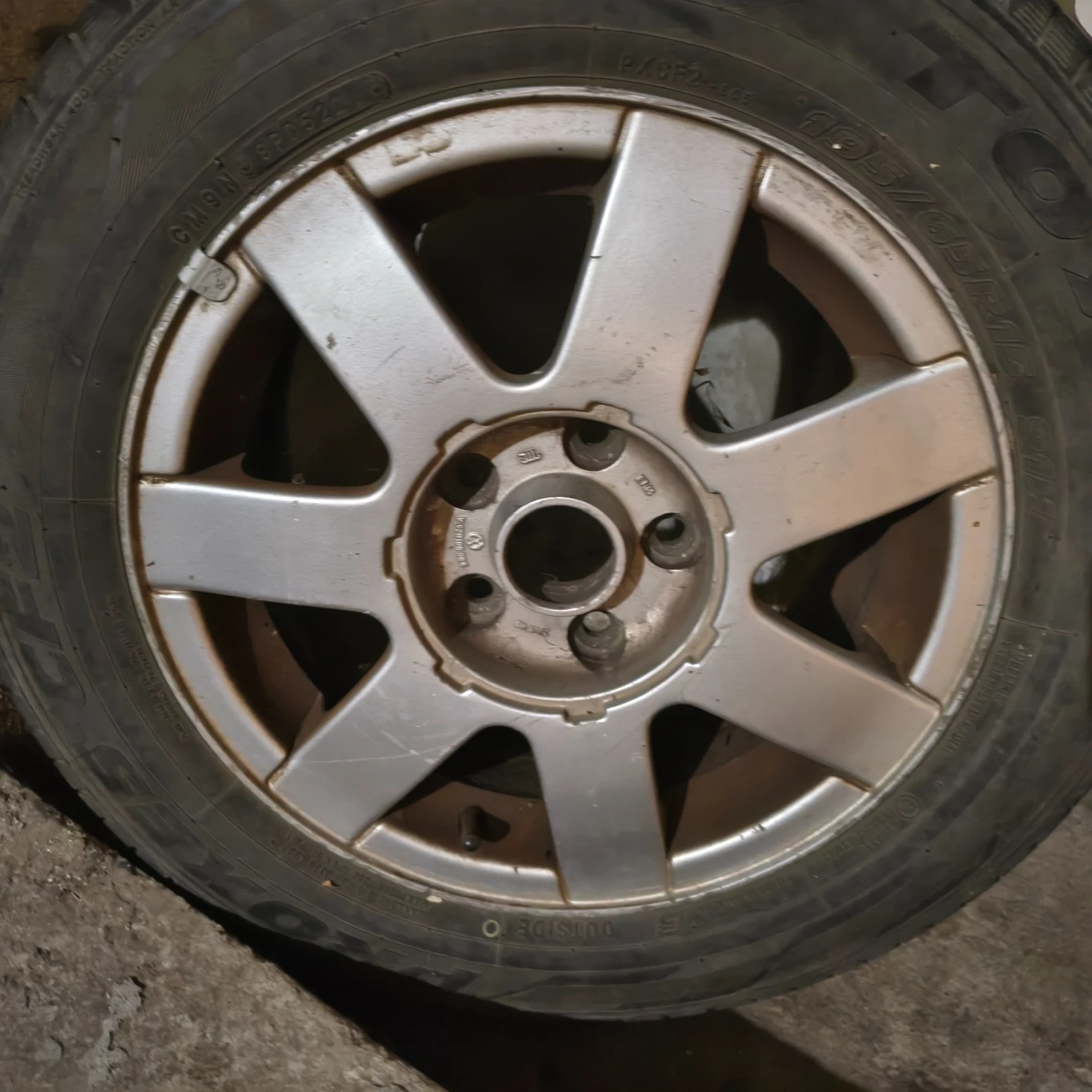 Гуми с джанти Toyo 195/65R15