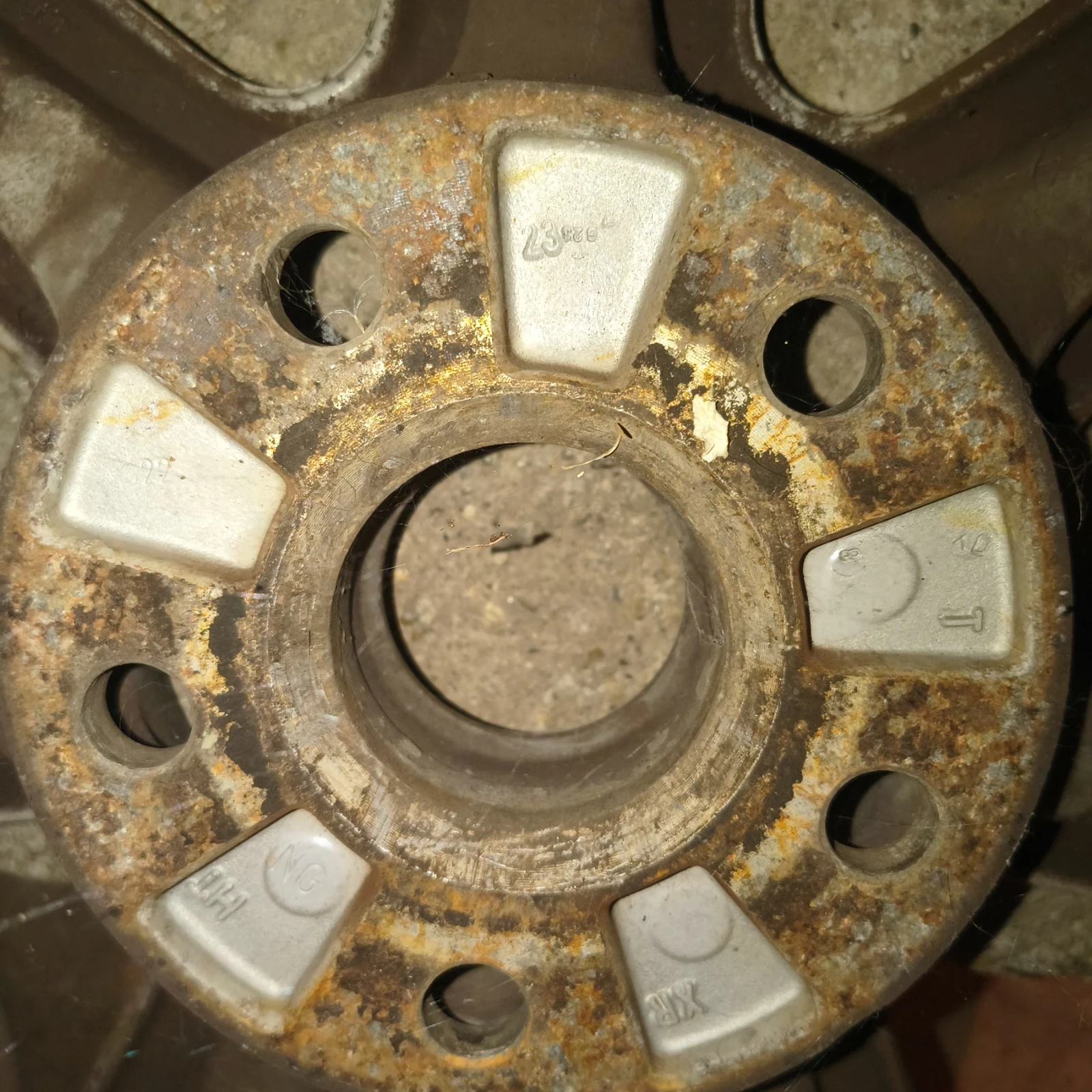 Гуми с джанти Toyo 195/65R15