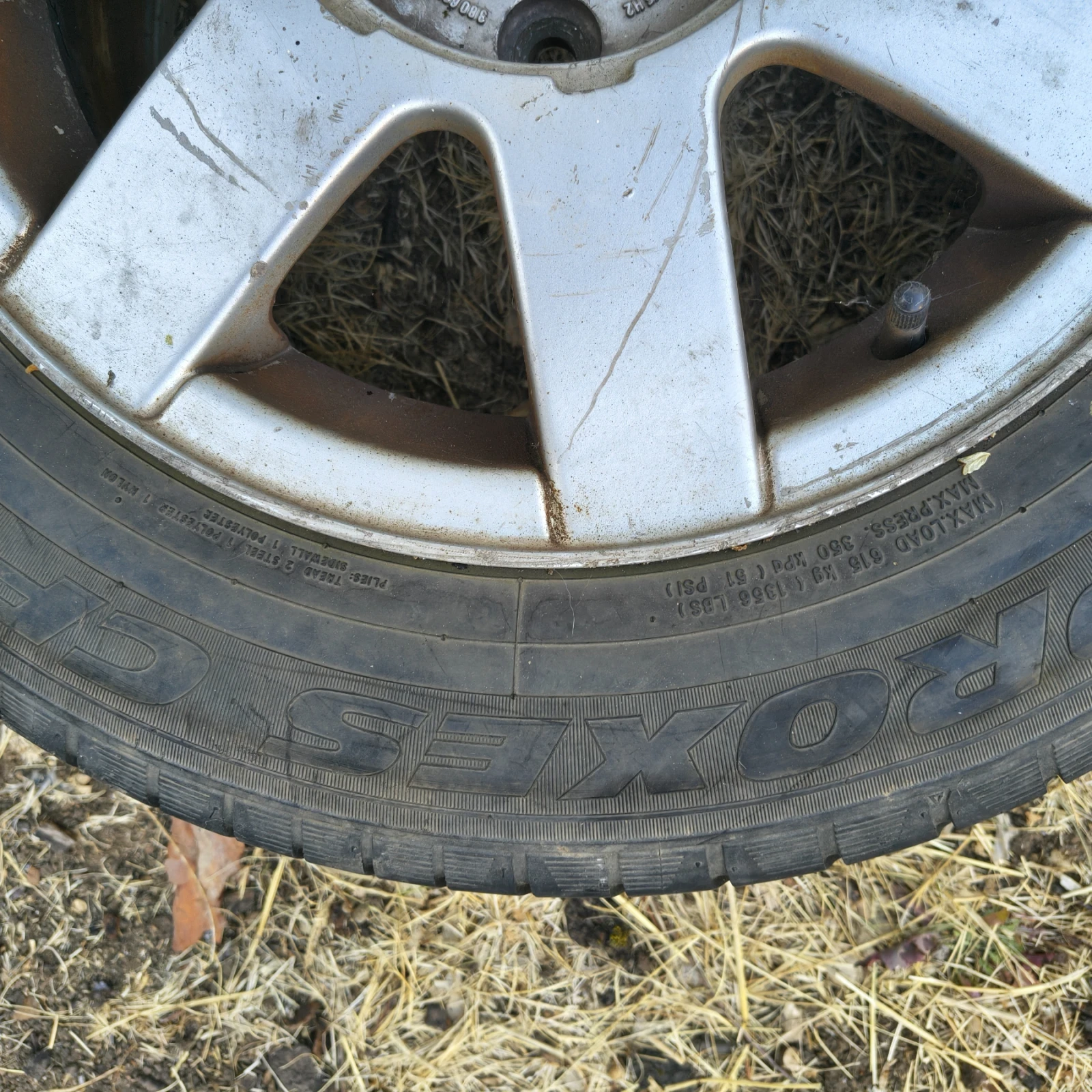 Гуми с джанти Toyo 195/65R15, снимка 4 - Гуми и джанти - 55899380
