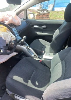 Toyota Auris 2.0 - 1000 € / 1955.83 лв. - 70824925 6