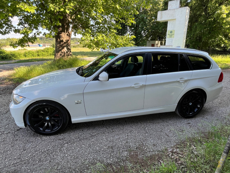 BMW 320 Xdrive LCI, снимка 5 - Автомобили и джипове - 46451456