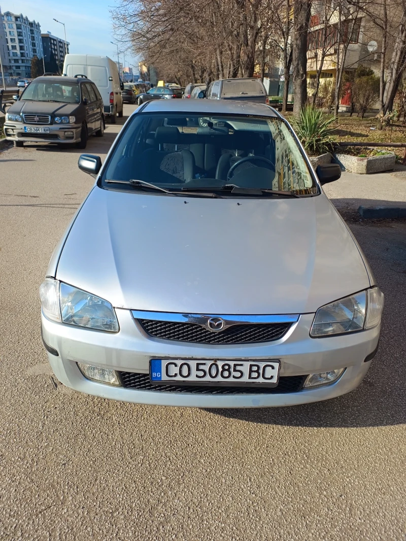 Mazda 323, снимка 5 - Автомобили и джипове - 49387911