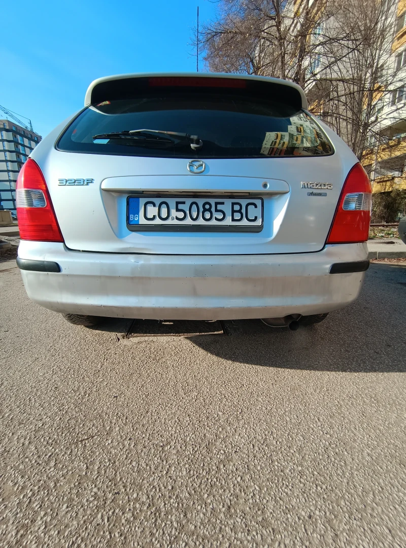 Mazda 323, снимка 3 - Автомобили и джипове - 49387911