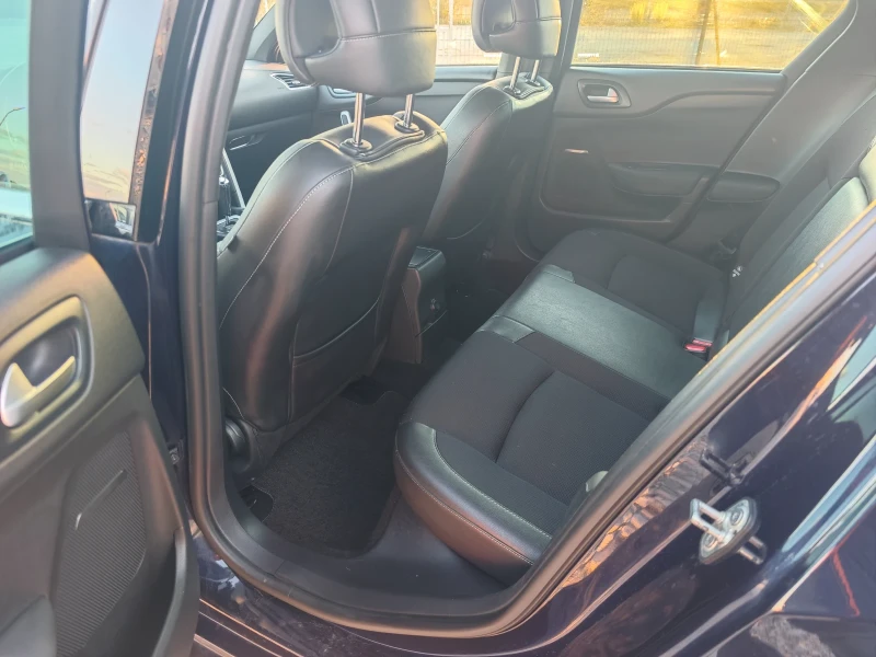 Citroen DS4 1.6E-hdi , снимка 8 - Автомобили и джипове - 52020719