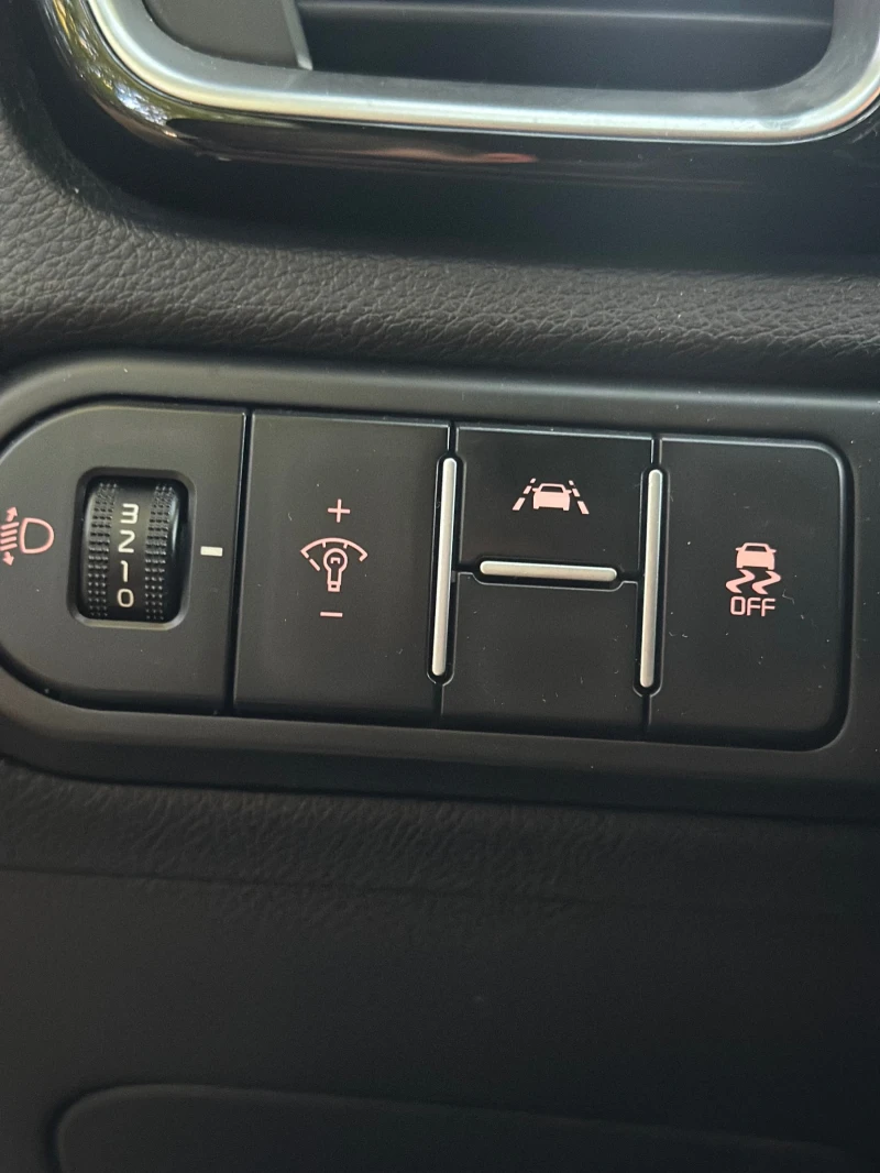 Kia XCeed 1.6 CRDI, снимка 10 - Автомобили и джипове - 52498425