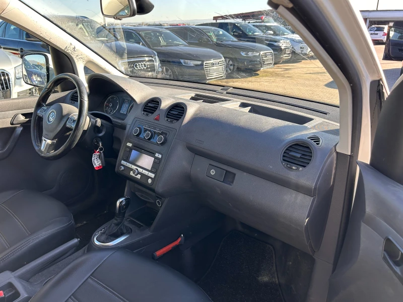VW Caddy MAXI 2.0TDI AVTOMAT/NAVI EURO 5, снимка 12 - Автомобили и джипове - 52226497
