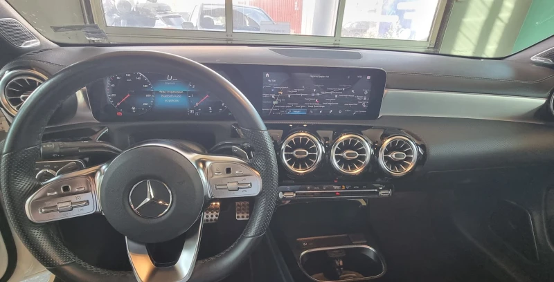 Mercedes-Benz CLA 220 4M AMG LINE, снимка 8 - Автомобили и джипове - 52329355