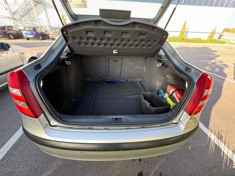 Skoda Octavia 1.9 TDI DSG, снимка 6 - Автомобили и джипове - 52352343