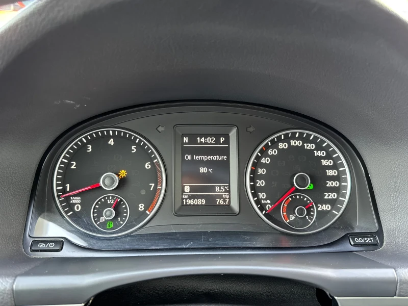 VW Touran Cross DSG Navigation , снимка 15 - Автомобили и джипове - 52632814