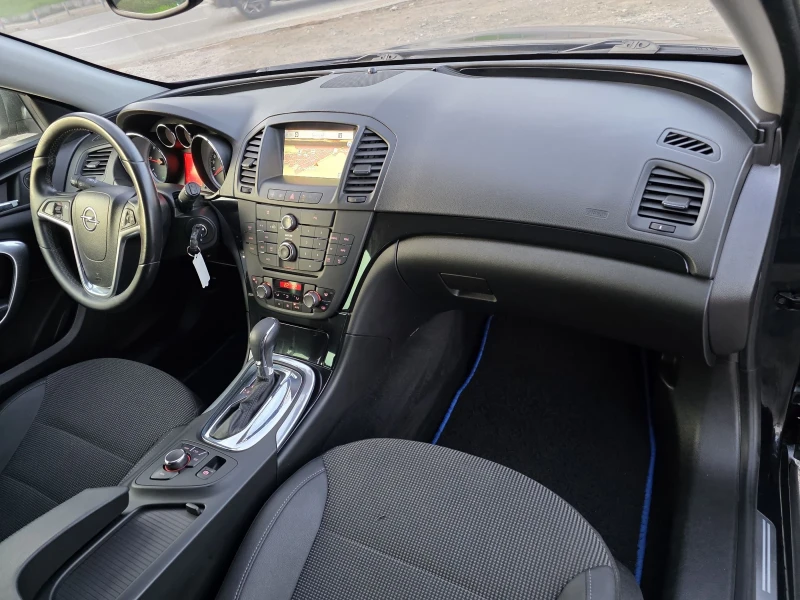 Opel Insignia 2.0 CDTI AUTOMATIC , снимка 11 - Автомобили и джипове - 52727454
