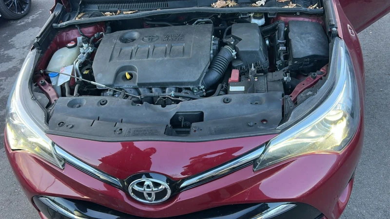 Toyota Avensis, снимка 11 - Автомобили и джипове - 52801315