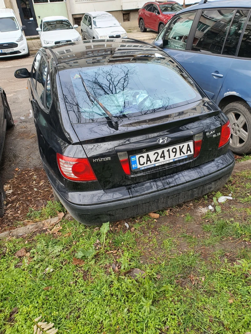 Hyundai Elantra 1.6 107  К.С., снимка 4 - Автомобили и джипове - 52929510