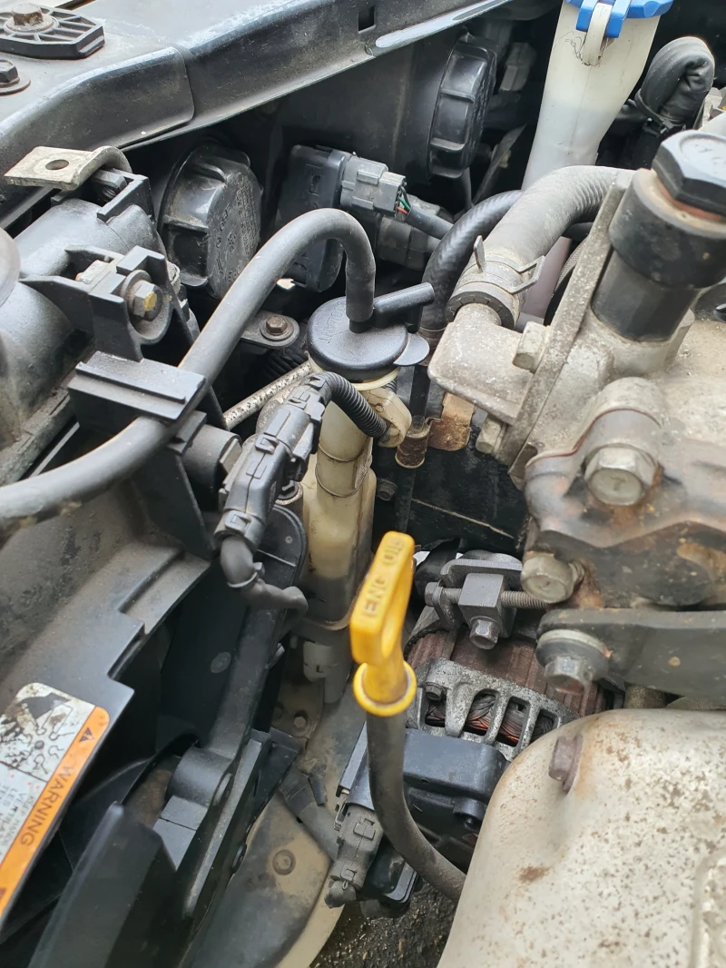 Hyundai Elantra 1.6 107  К.С., снимка 10 - Автомобили и джипове - 52929510