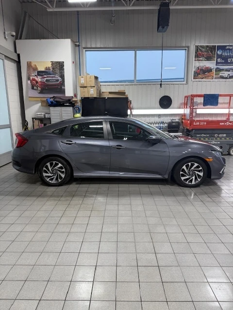 Honda Civic * CARFAX * БЕЗ ПЪРВОНАЧАЛНА ВНОСКА - изображение 5