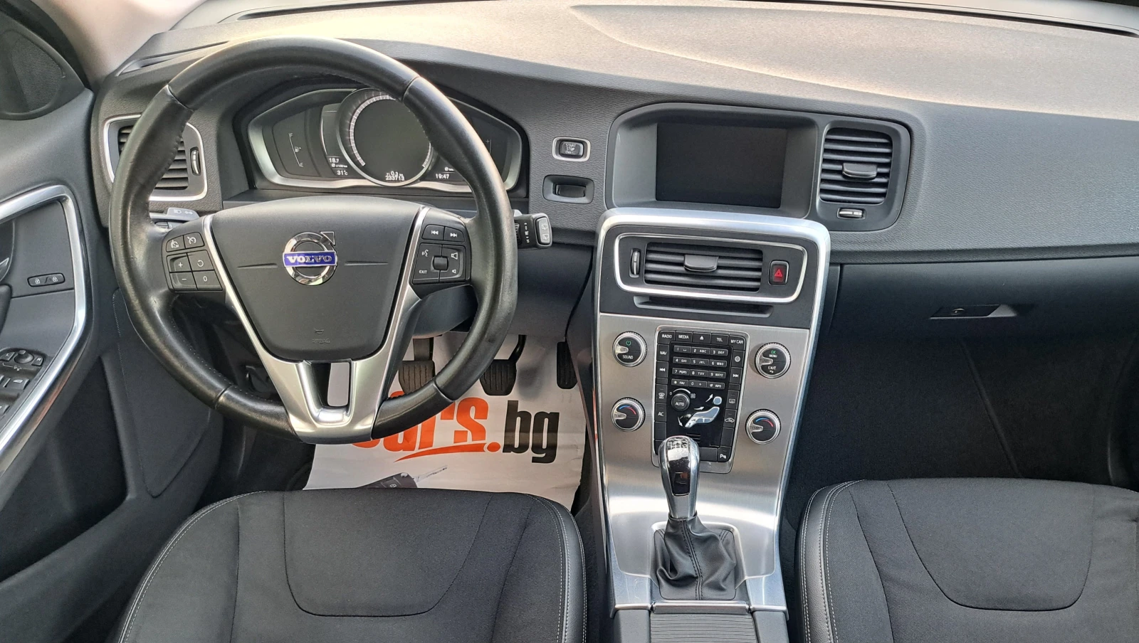 Volvo V60 2.0d* MOMENTUM* ИТАЛИЯ* TOP* , снимка 14 - Автомобили и джипове - 30086544