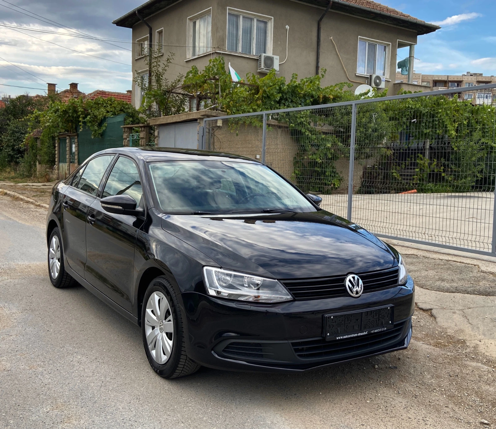 VW Jetta 1.6TDI EDITION* 176 000км*  - изображение 2