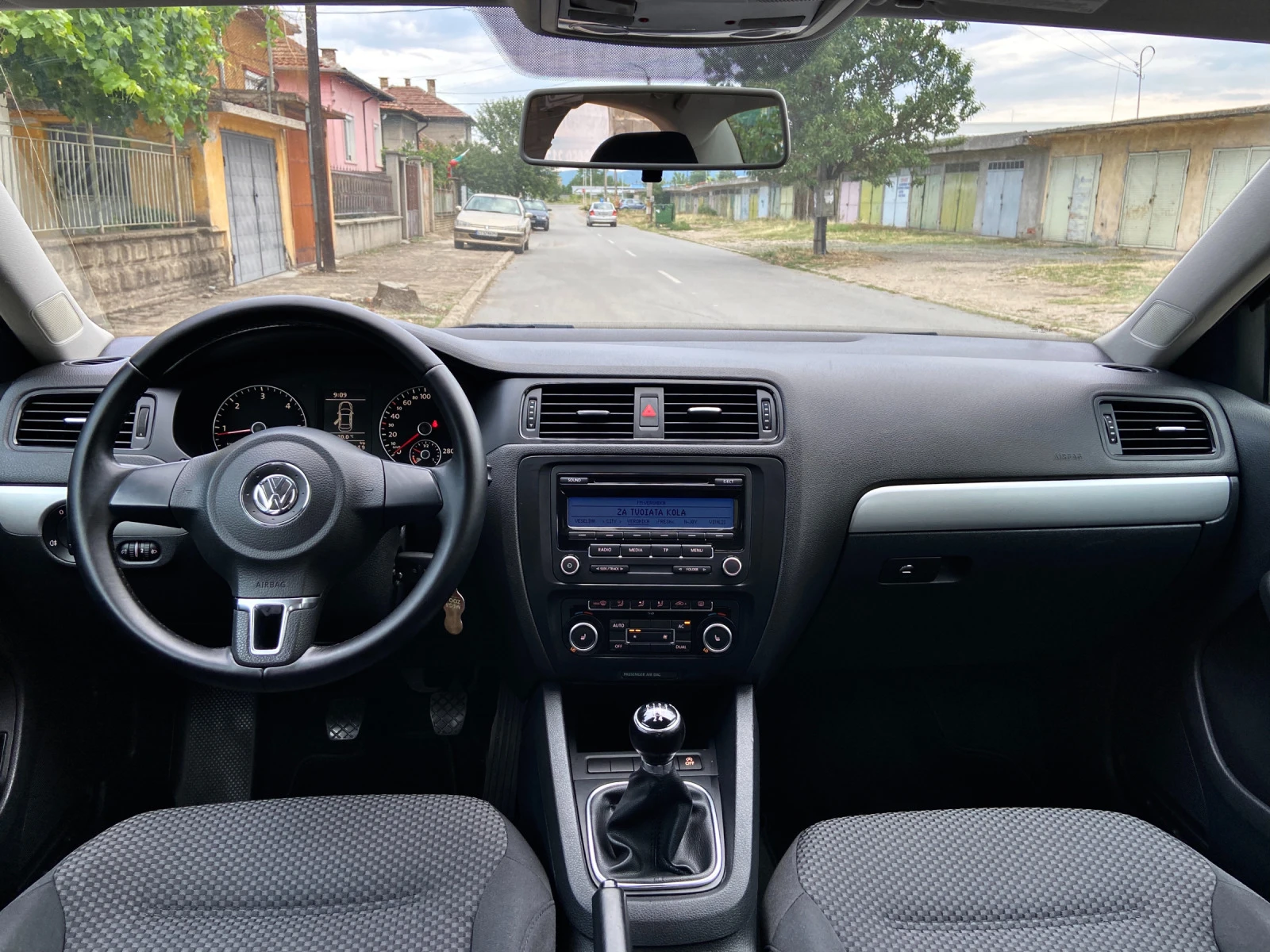 VW Jetta 1.6TDI EDITION* 176 000км*  | Mobile.bg — изображение 13
