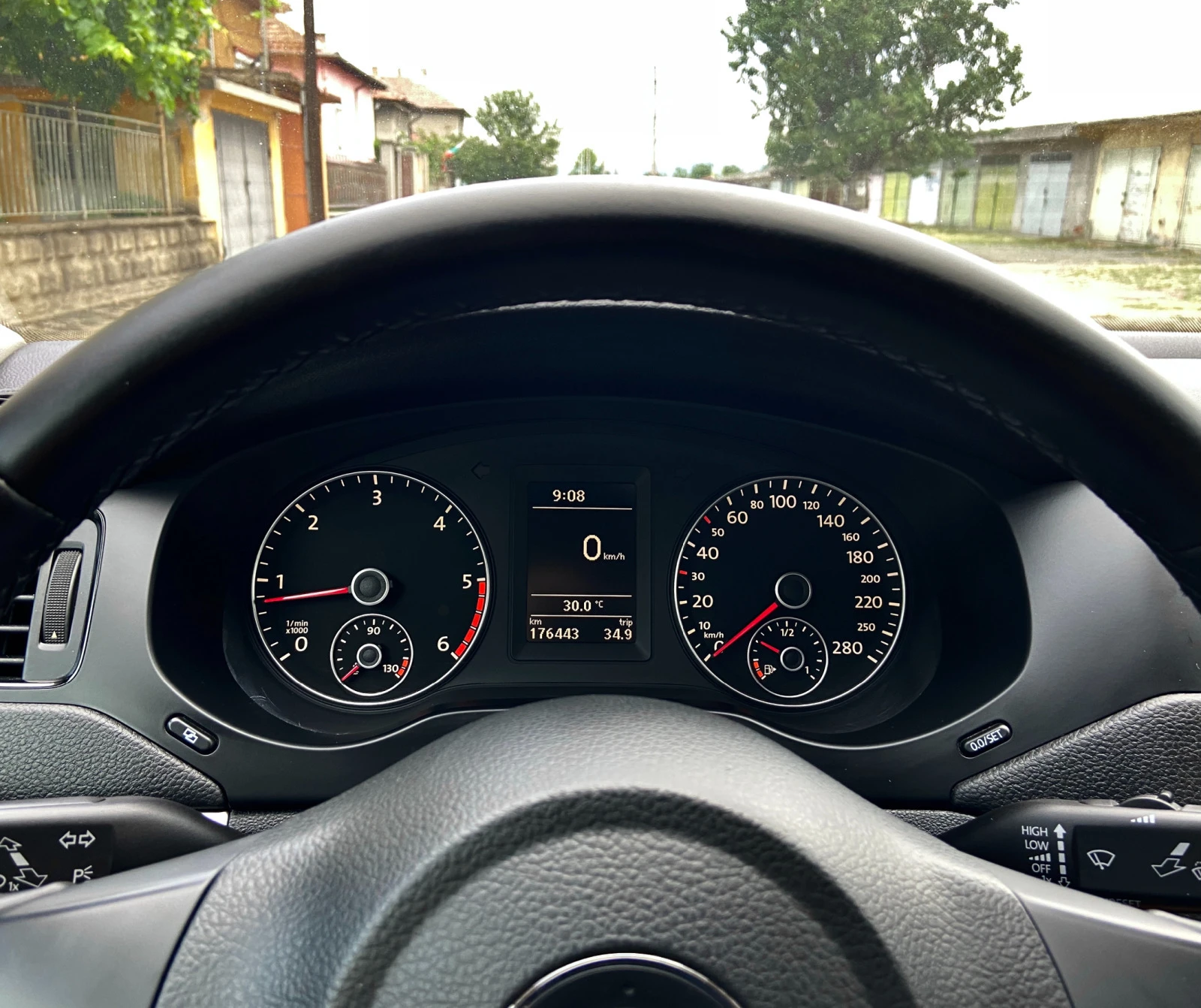 VW Jetta 1.6TDI EDITION* 176 000км*  | Mobile.bg — изображение 11