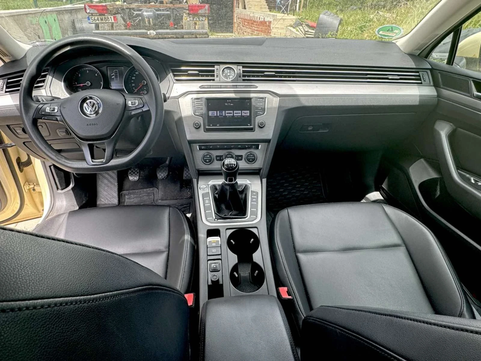 VW Passat  - изображение 8