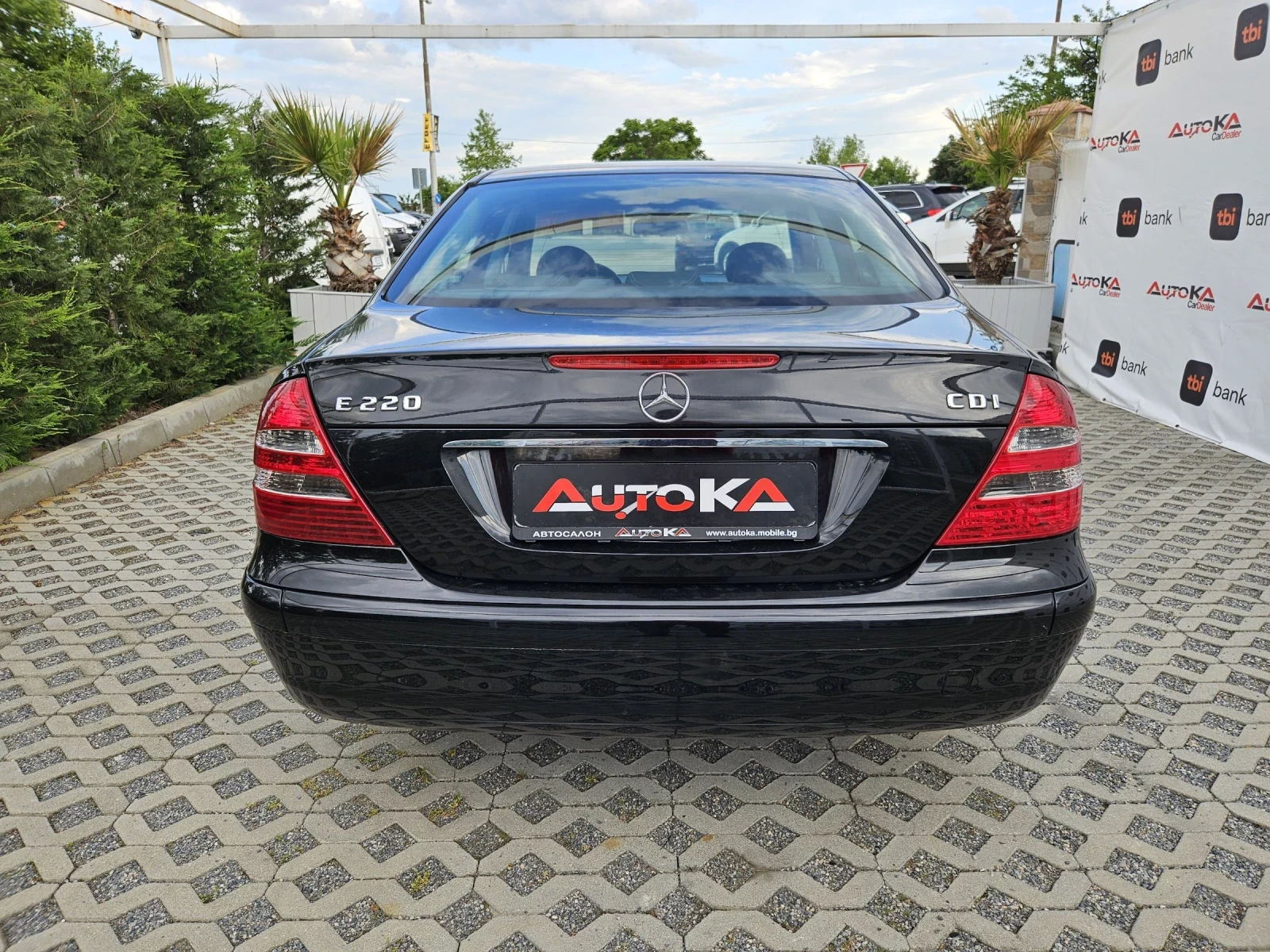 Mercedes-Benz E 220 2.2CDI-150кс= АВТОМАТ= 646= КЛИМАТРОНИК= АВТОПИЛОТ - изображение 4