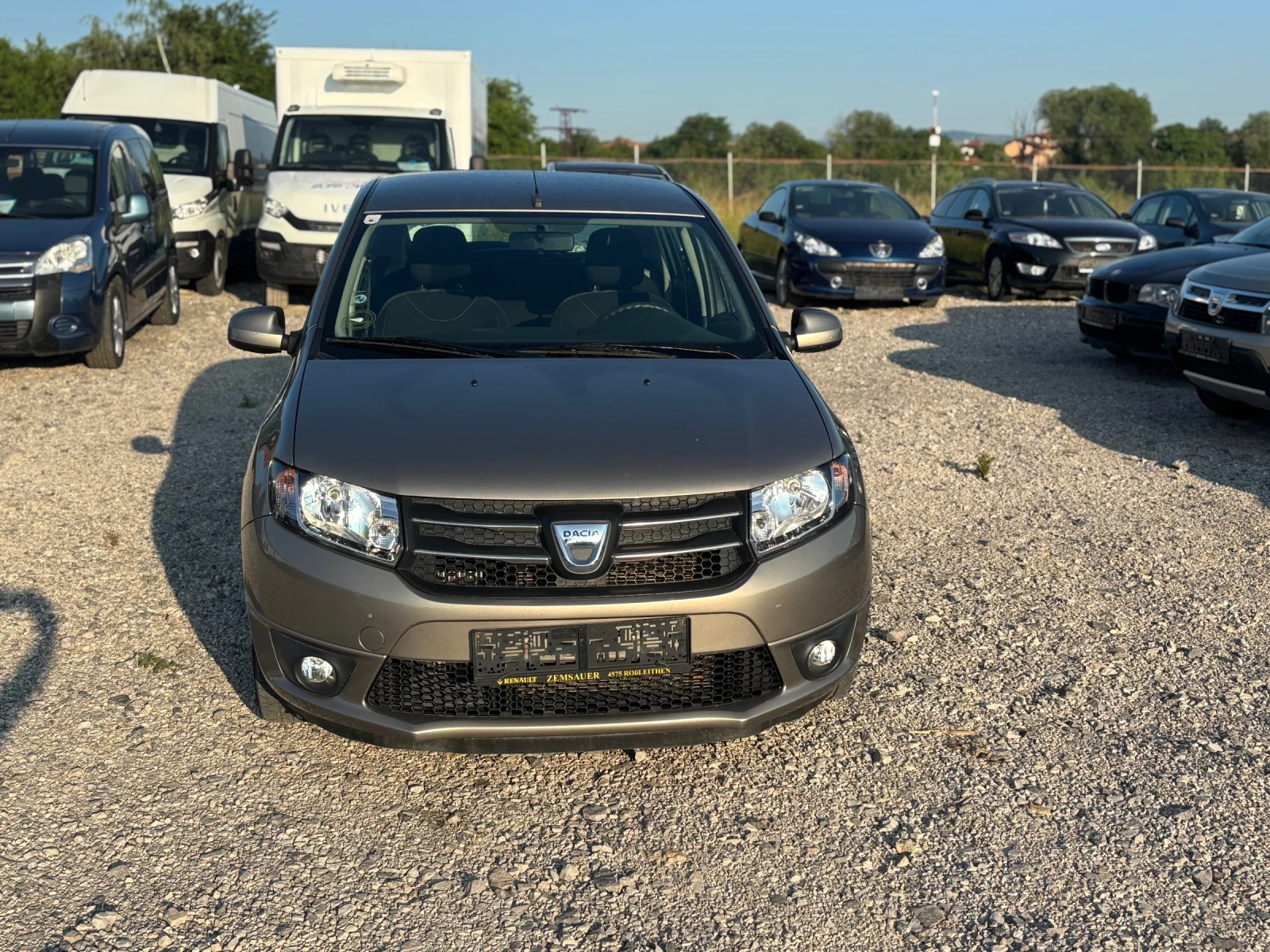Dacia Sandero 1.5-90кс, AC - изображение 5