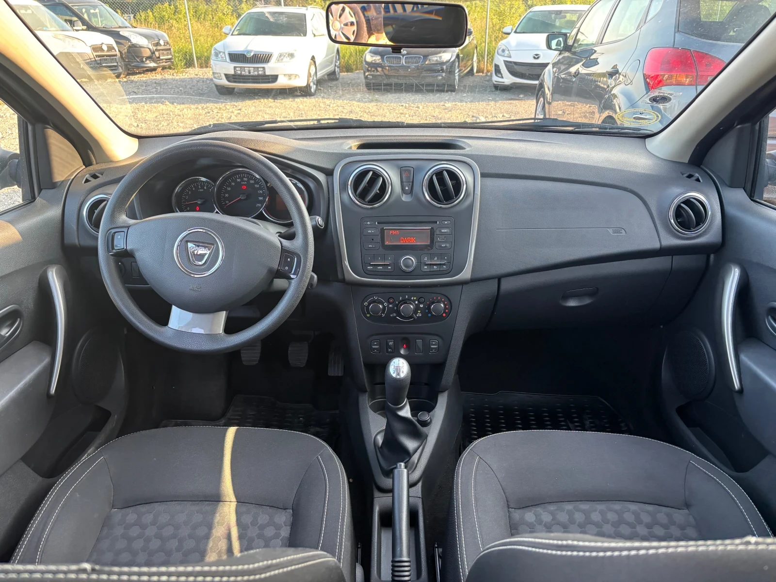 Dacia Sandero 1.5-90кс, AC - изображение 10