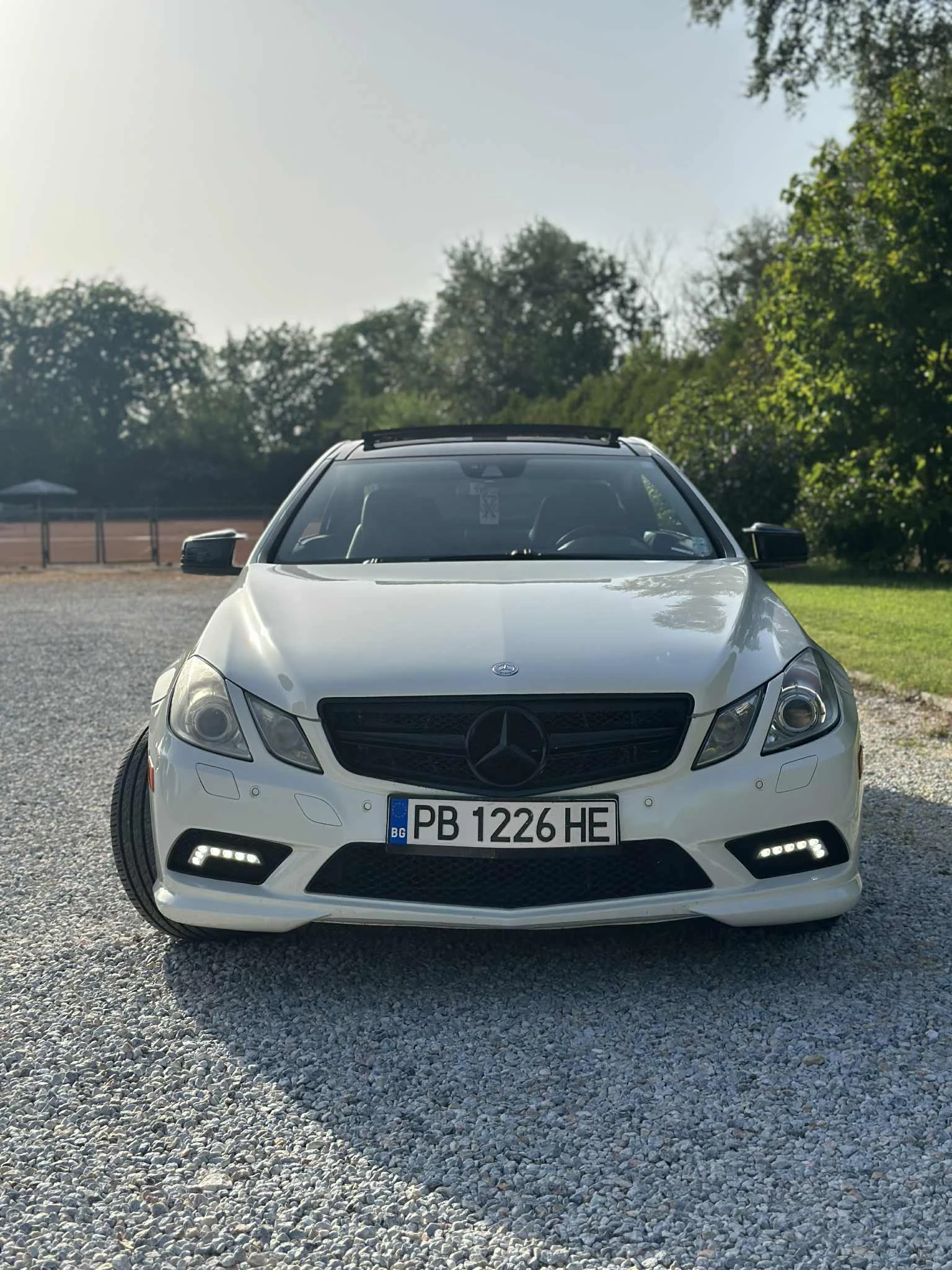 Mercedes-Benz E 500 * FULL * HARMAN KARDON * PANORAMA - изображение 2