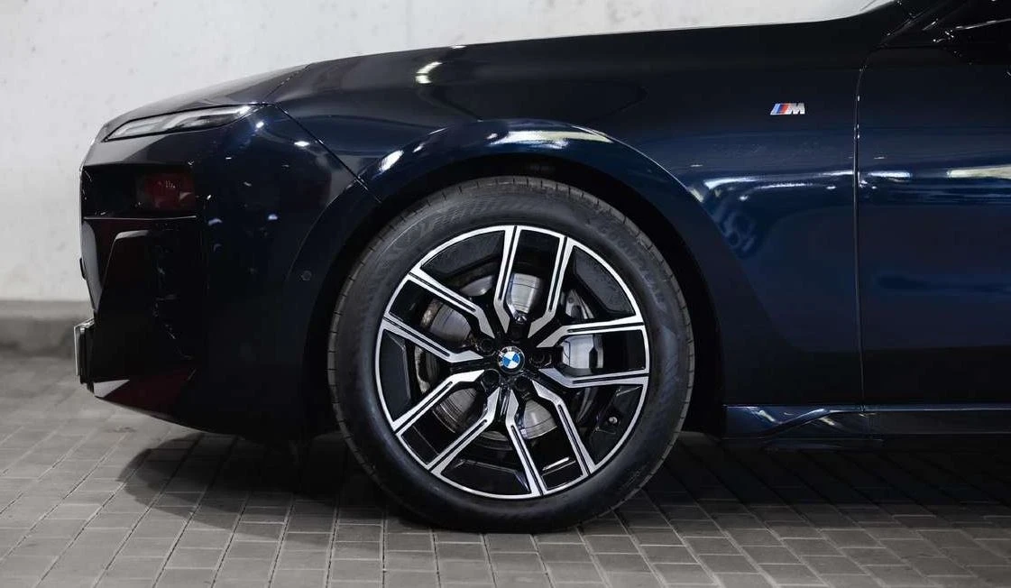 BMW 740  - изображение 5