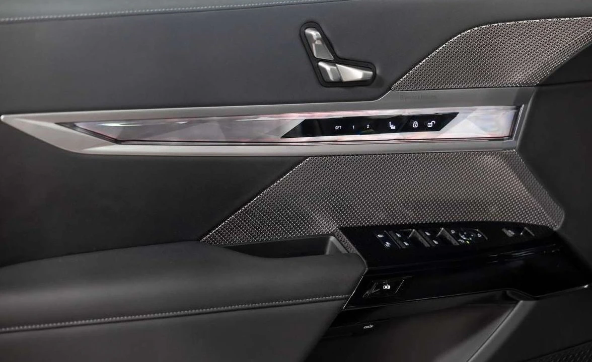 BMW 740  - изображение 10