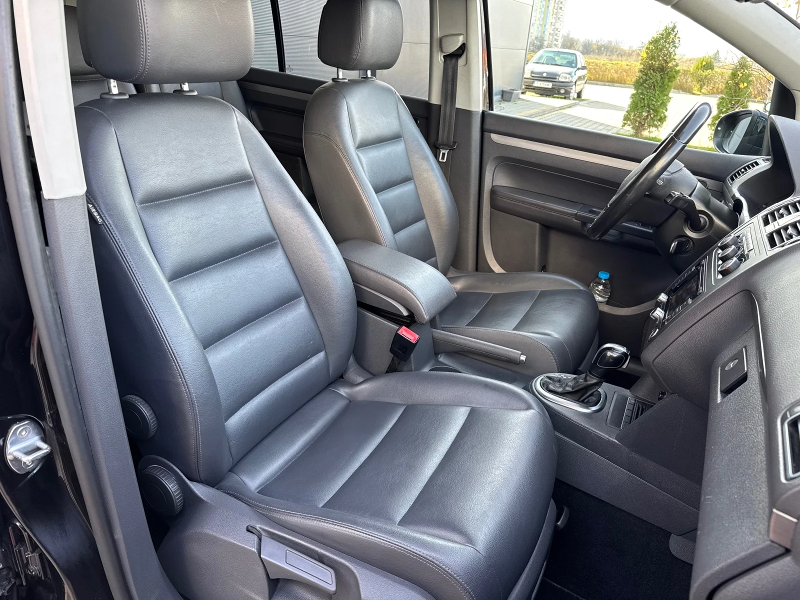 VW Touran Cross DSG Navigation  | Mobile.bg   8