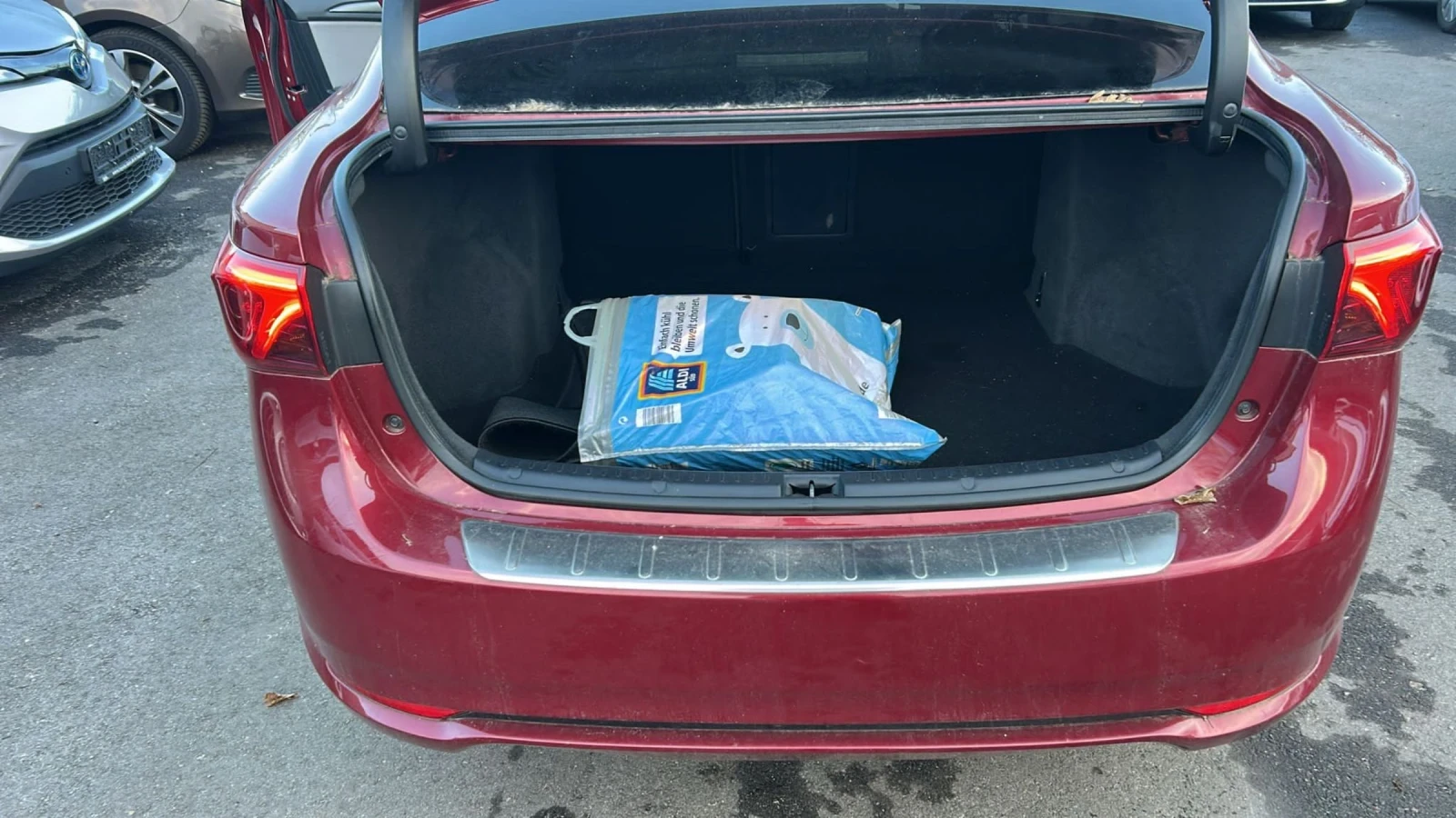 Toyota Avensis | Mobile.bg � ����������� 10