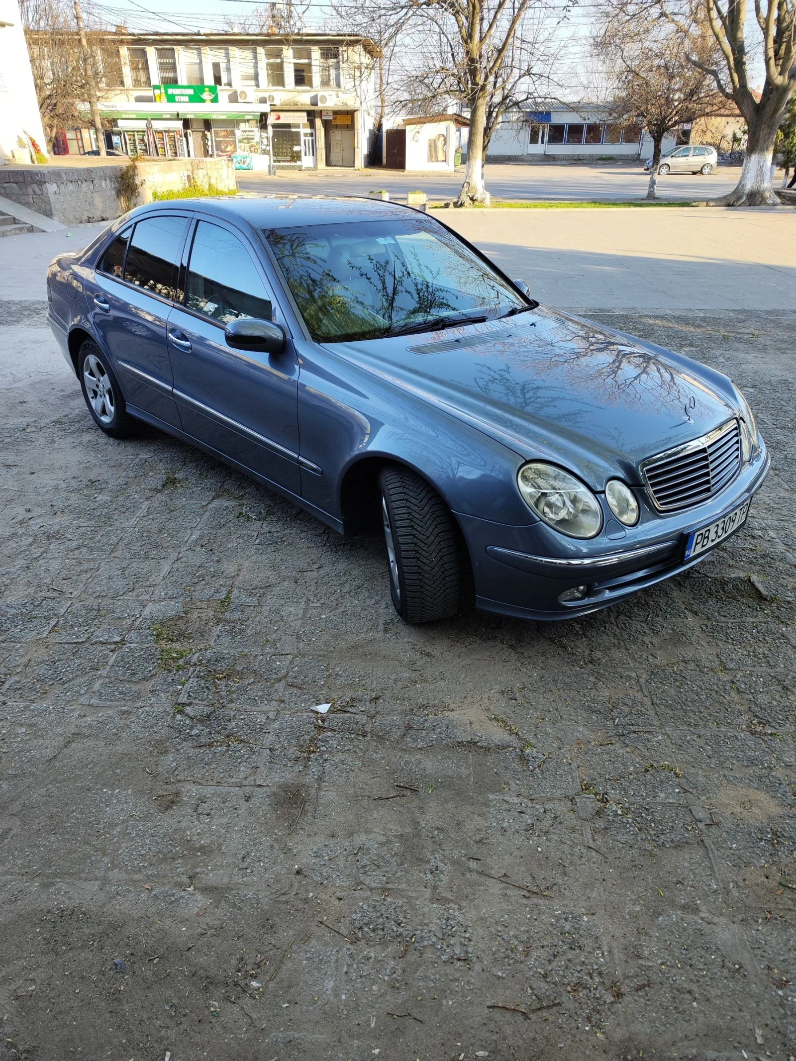 Mercedes-Benz E 320 E320