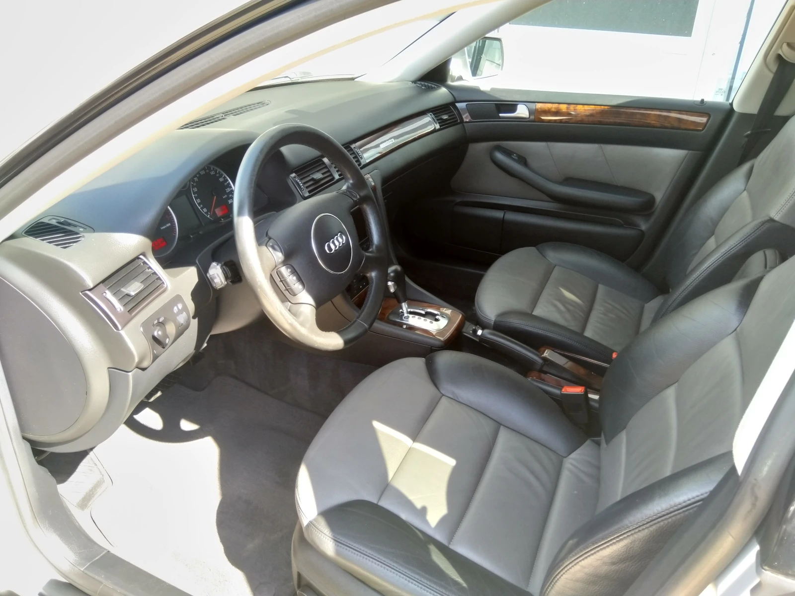 Audi A6 Allroad 2.5Tdi/180 4x4 Automat, снимка 9 - Автомобили и джипове - 54116175