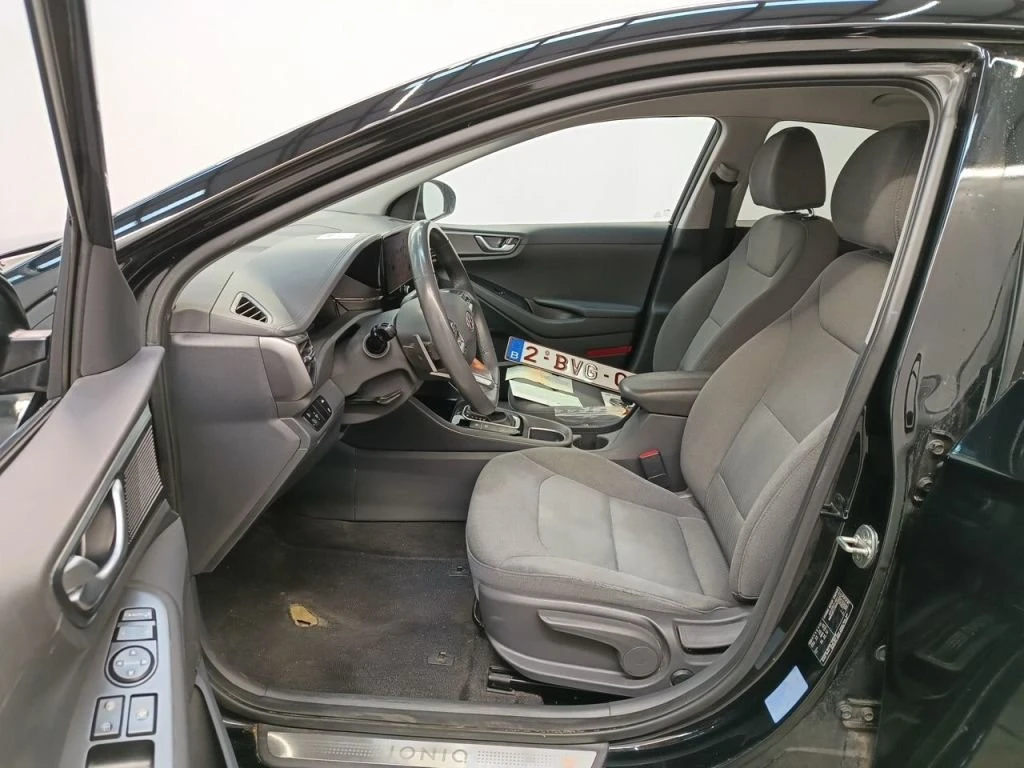 Hyundai Ioniq 1.6 GDI , снимка 6 - Автомобили и джипове - 54134782