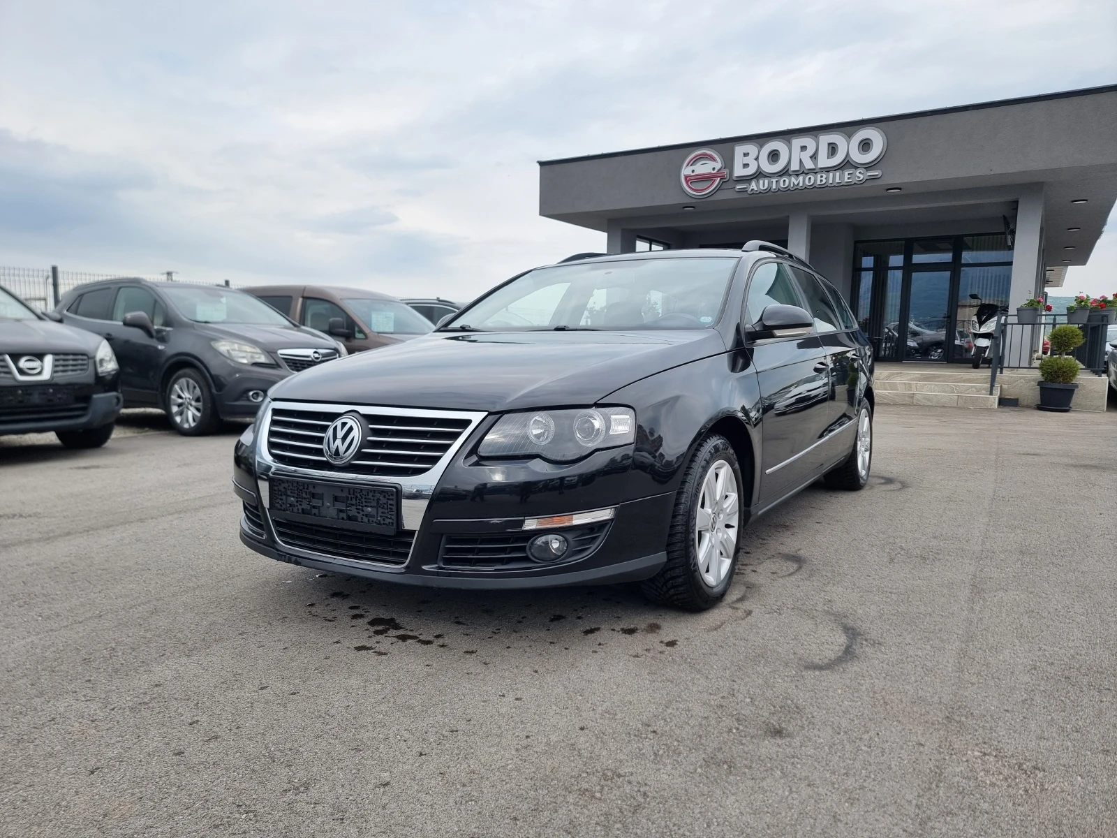 VW Passat 2.0TDI, снимка 2 - Автомобили и джипове - 54262489