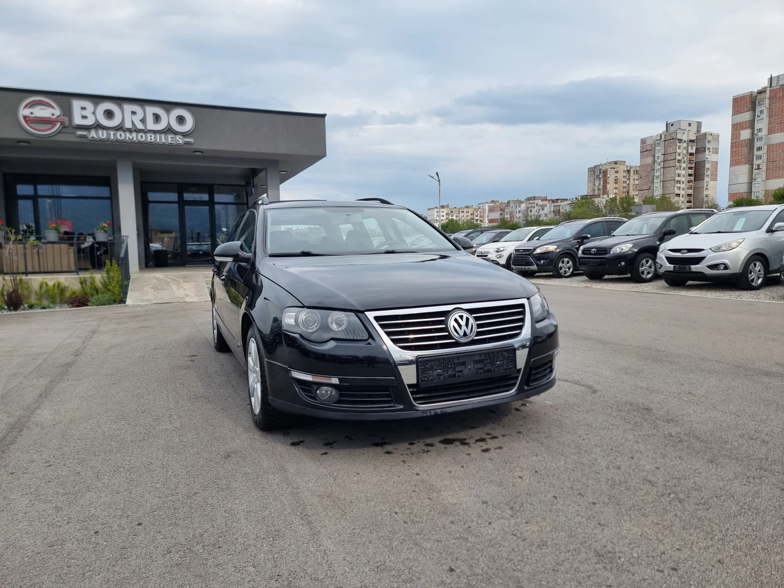 VW Passat 2.0TDI, снимка 9 - Автомобили и джипове - 54262489