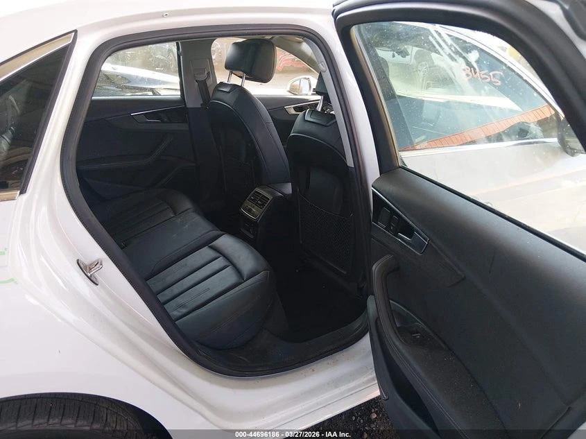 Audi A4 2.0l Premium Plus 40 Tfsi Front-Wheel Drive S Tron, снимка 8 - Автомобили и джипове - 54528297