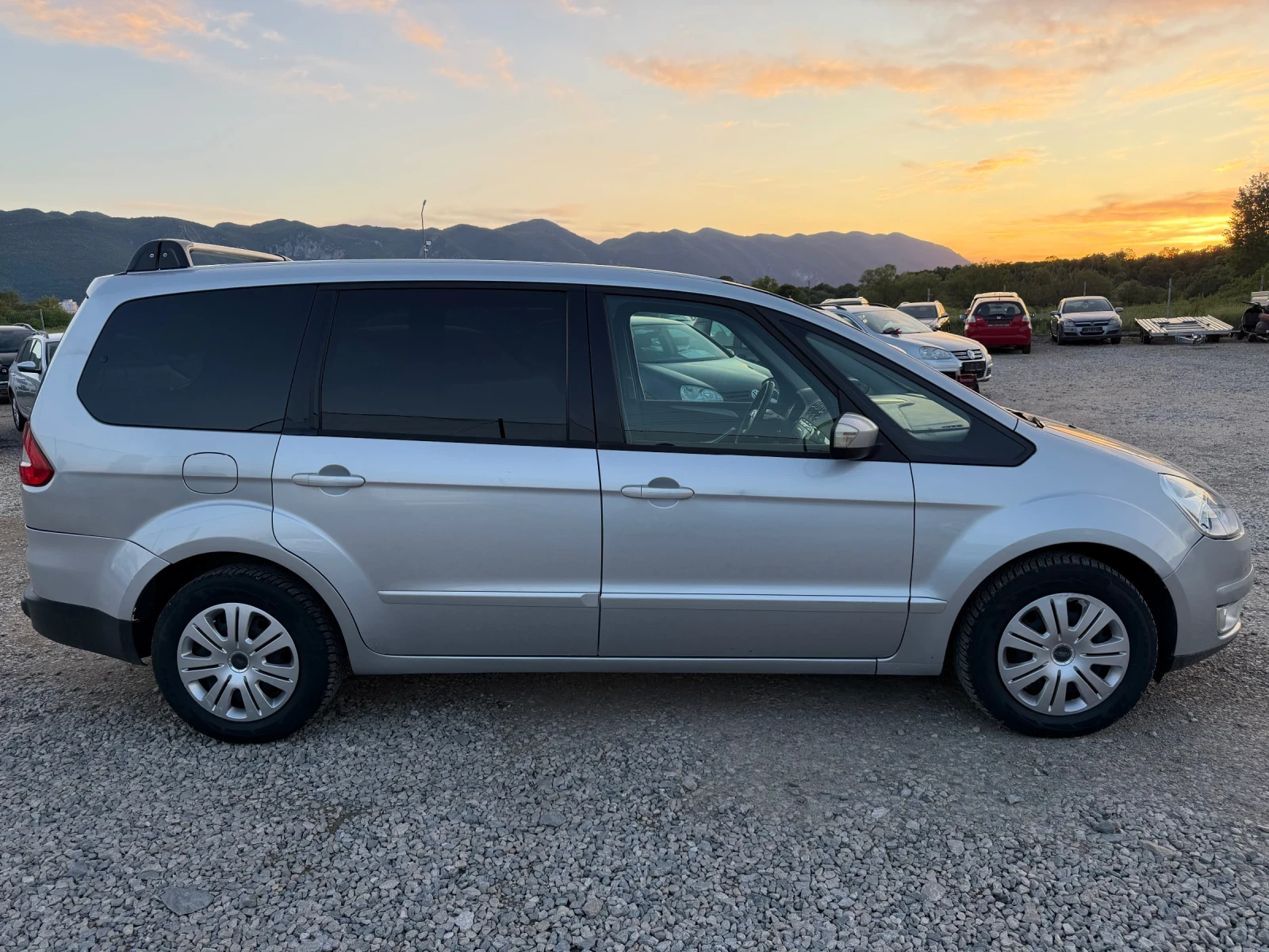 Ford Galaxy 2.0TDCI-116PS-6+ 1, снимка 4 - Автомобили и джипове - 54546903