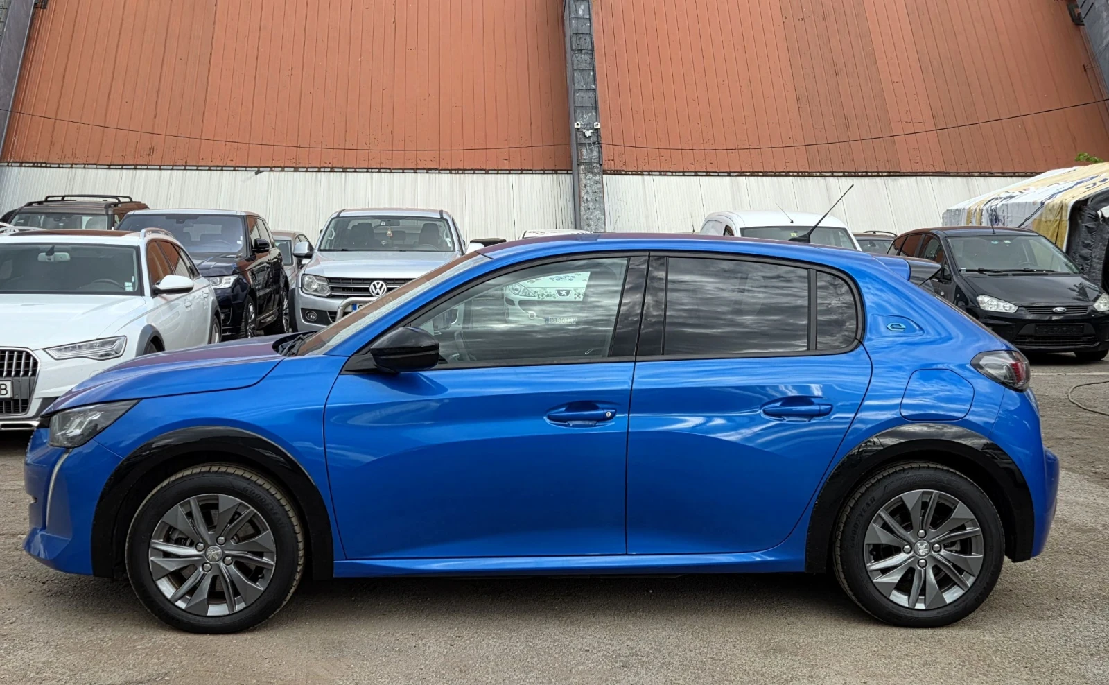 Peugeot 208 e/52KWh/2022/Allure, снимка 5 - Автомобили и джипове - 54579139