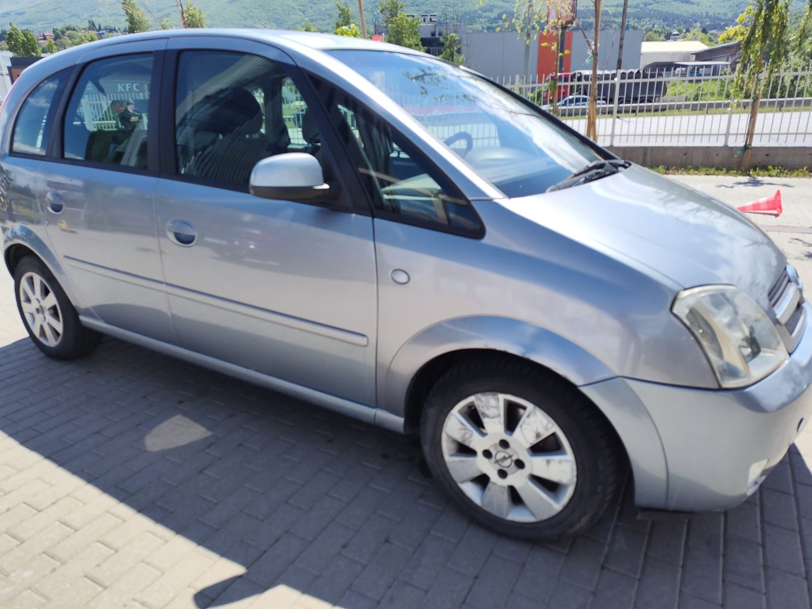 Opel Meriva, снимка 3 - Автомобили и джипове - 54594119