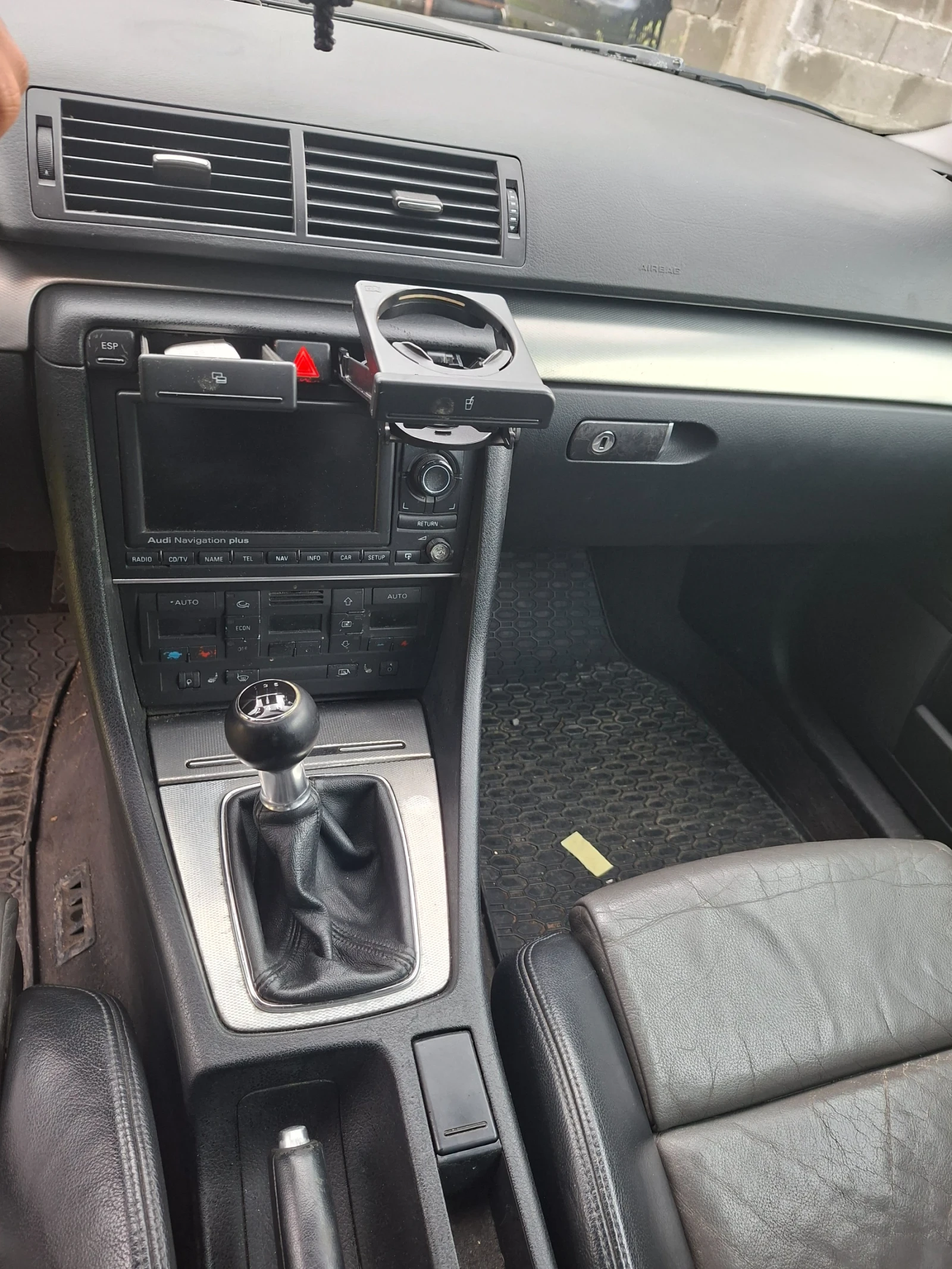 Audi A4 2.4 НА ЧАСТИ, снимка 4 - Автомобили и джипове - 54600779