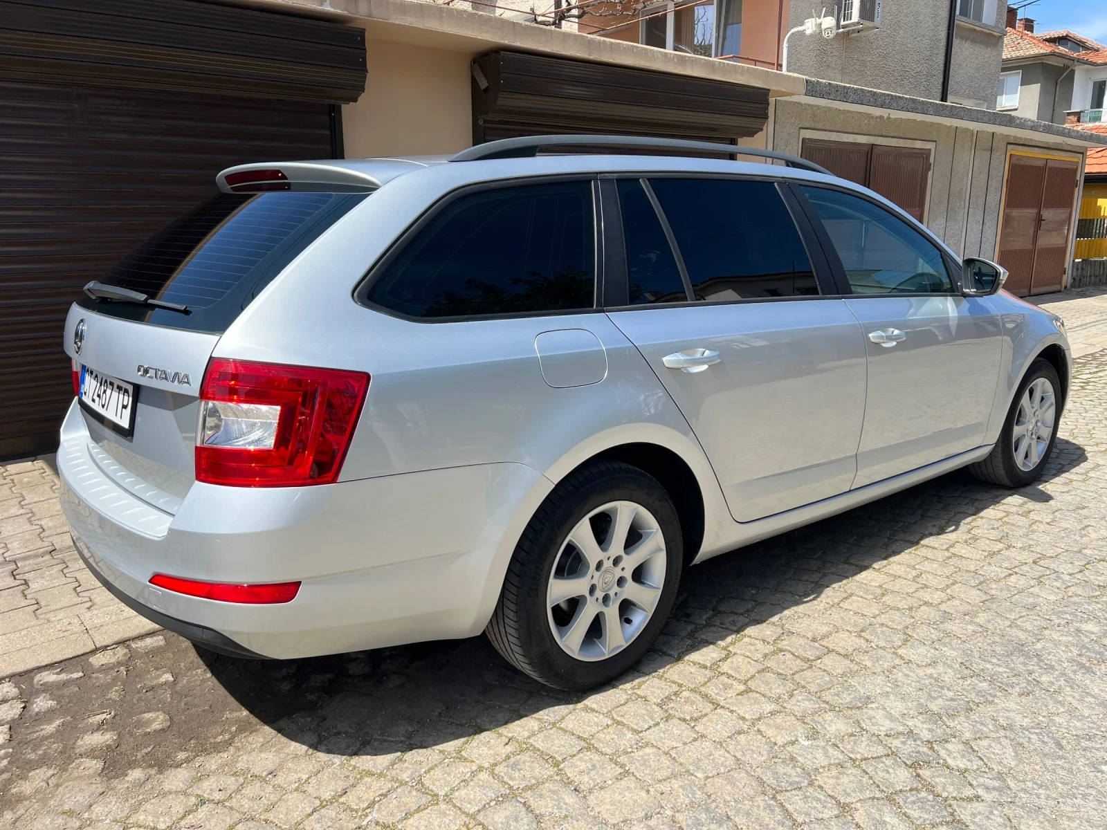 Skoda Octavia 1.6TDI-90к.с.Нов Внос Германия - 100% РЕАЛНИ КМ !, снимка 6 - Автомобили и джипове - 54646521