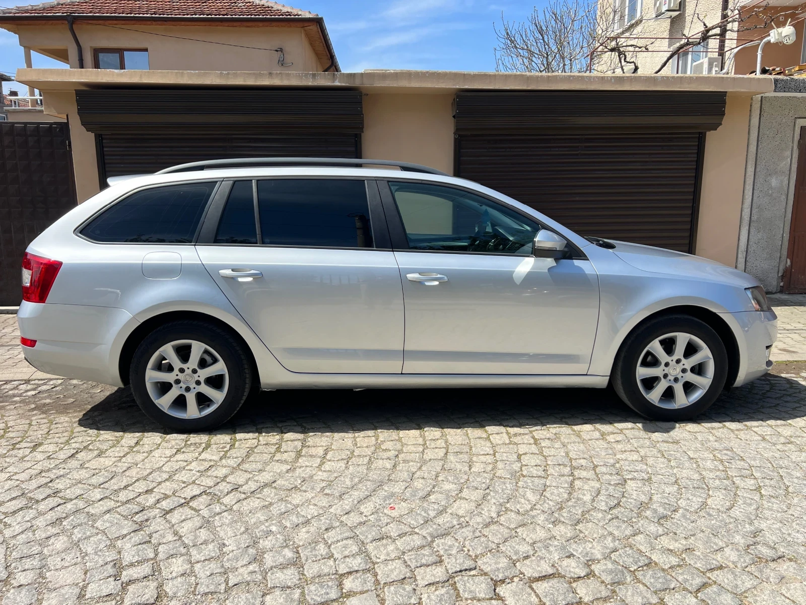 Skoda Octavia 1.6TDI-90к.с.Нов Внос Германия - 100% РЕАЛНИ КМ !, снимка 7 - Автомобили и джипове - 54646521