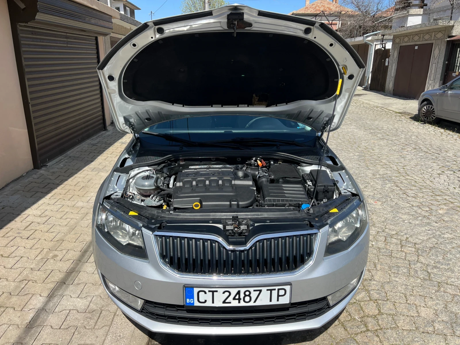 Skoda Octavia 1.6TDI-90к.с.Нов Внос Германия - 100% РЕАЛНИ КМ !, снимка 9 - Автомобили и джипове - 54646521