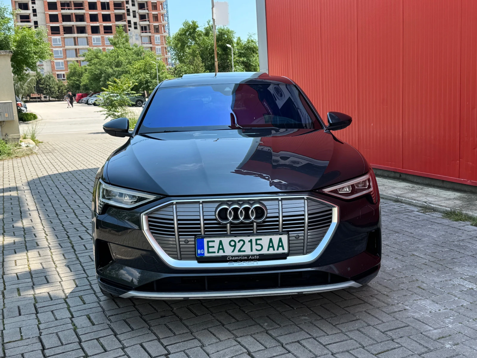 Audi E-Tron full екстри, снимка 2 - Автомобили и джипове - 54777371