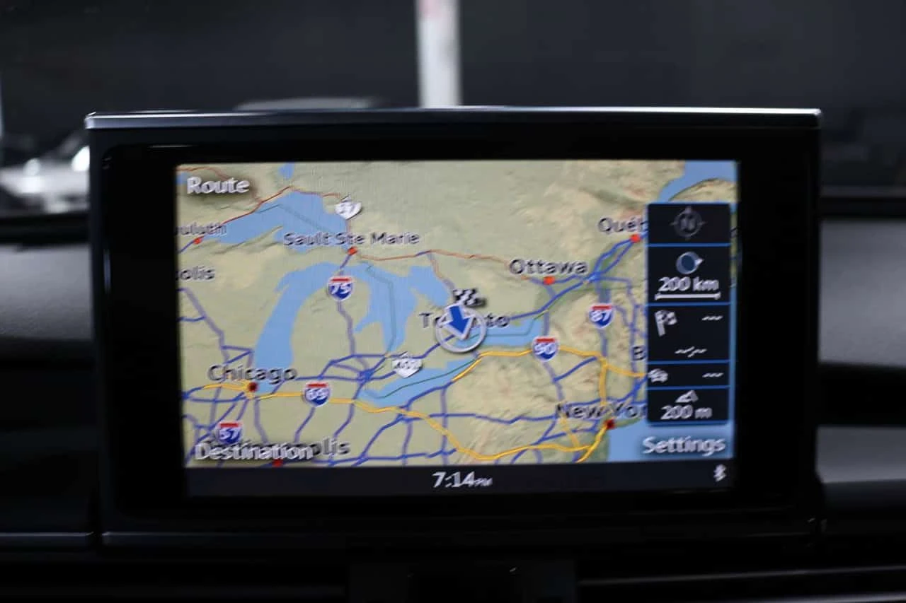 Audi A6 * QUATTRO 2.0T TECHNIK BLIND SPOTS NAVI REAR VIEW , снимка 12 - Автомобили и джипове - 54904782