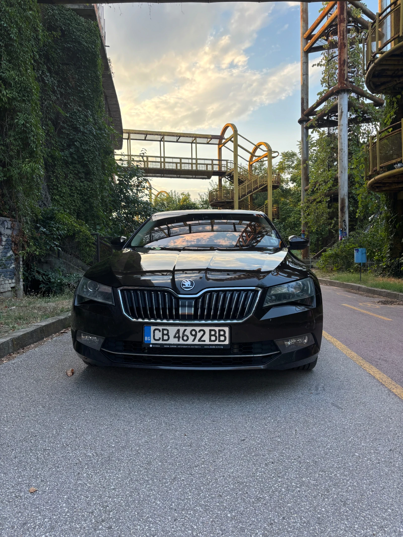 Skoda Superb Laurin & Klement  4x4, снимка 14 - Автомобили и джипове - 54973844