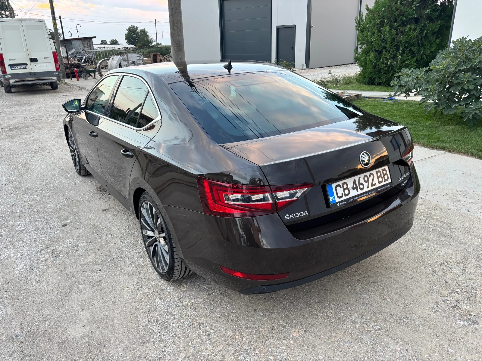 Skoda Superb Laurin & Klement  4x4, снимка 5 - Автомобили и джипове - 54973844