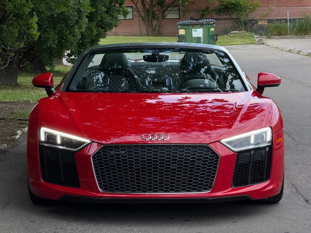 Audi R8 Spyder* V10* quattro* АвтоКредит* (ЦЕНА ДО БГ), снимка 2 - Автомобили и джипове - 55015003