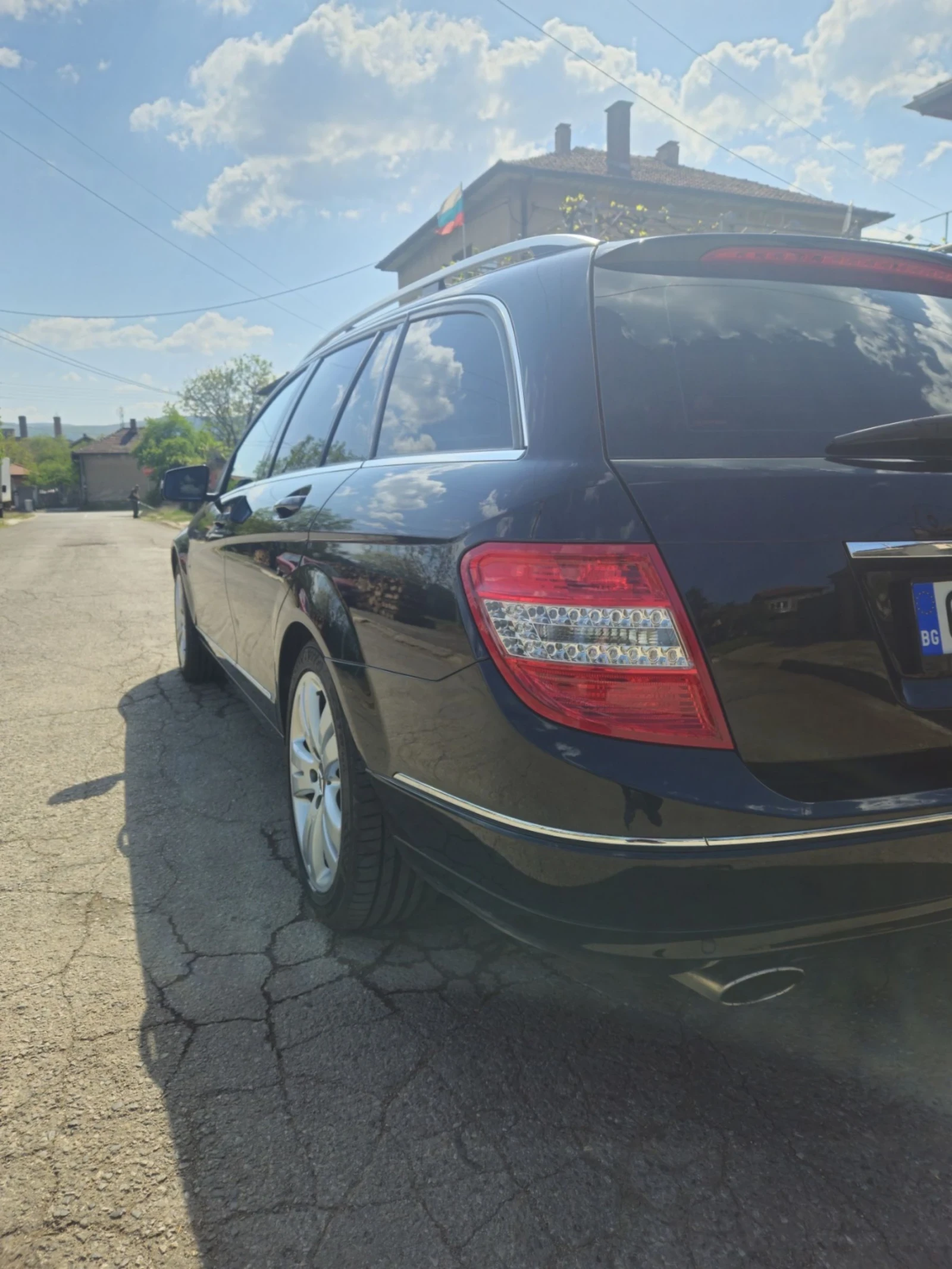 Mercedes-Benz C 220, снимка 7 - Автомобили и джипове - 55493727